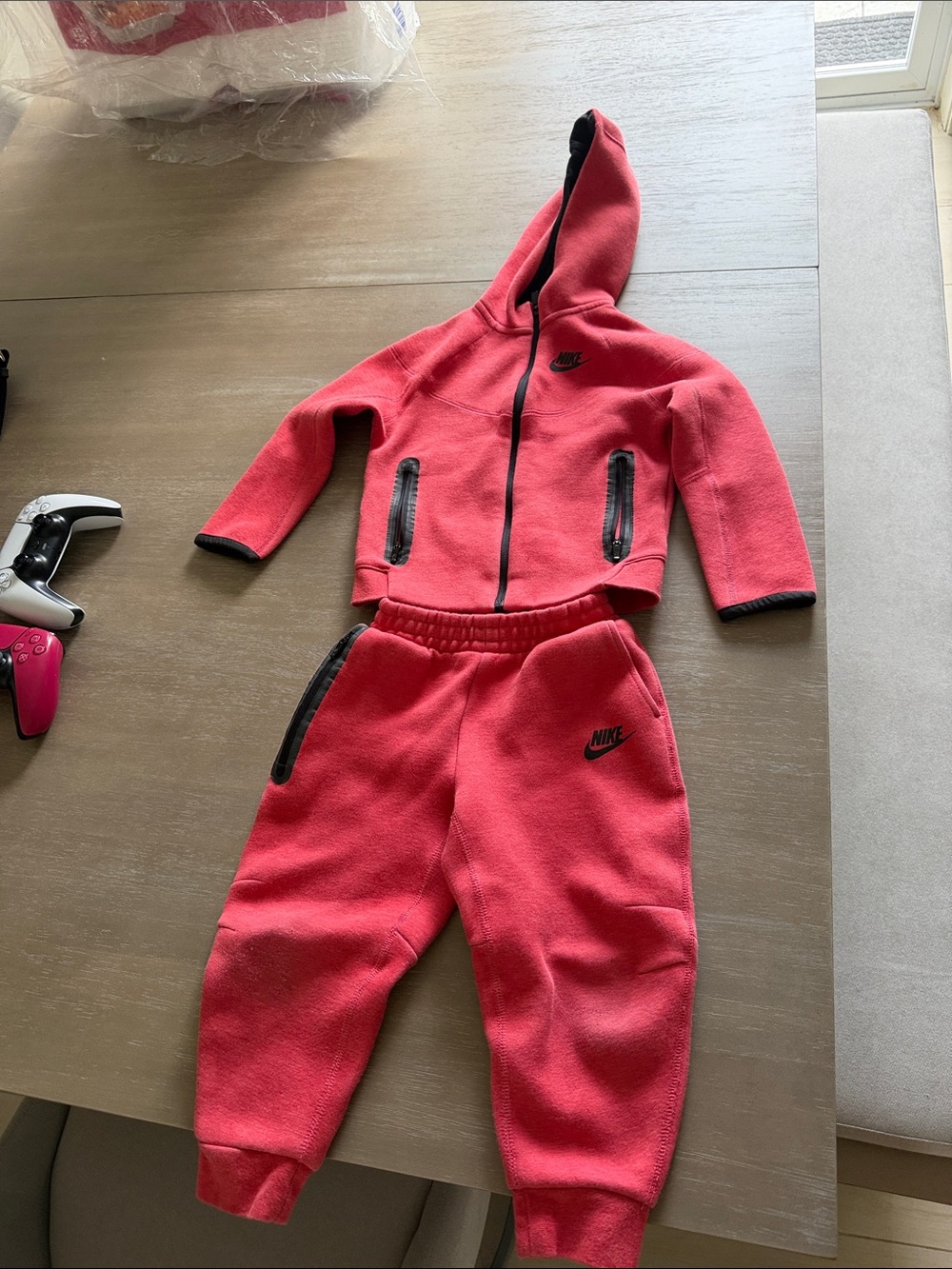 Nike Kids Red-black Nike tech